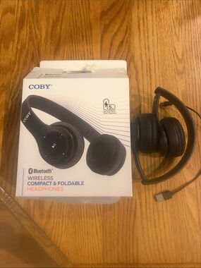 COBY Wireless Compact Foldable Over-Ear Headphones - Black